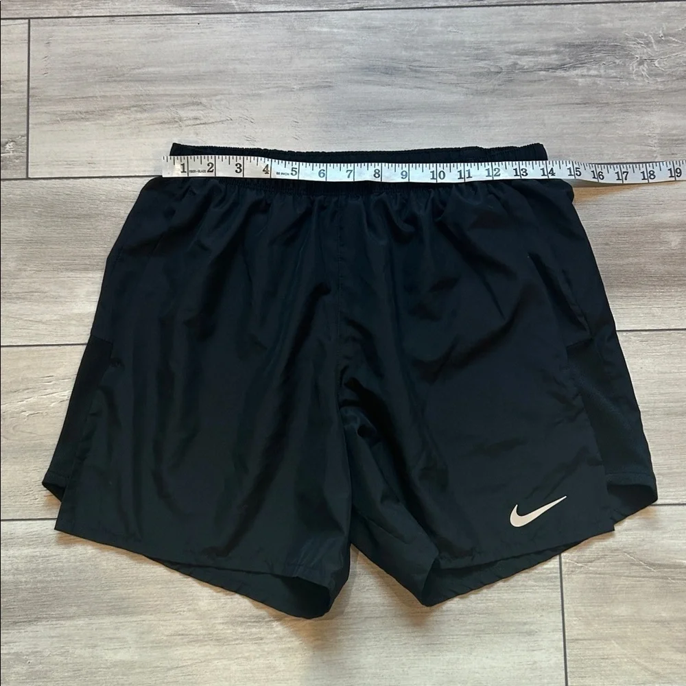 Nike Dri-Fit women's black running shorts size Medium